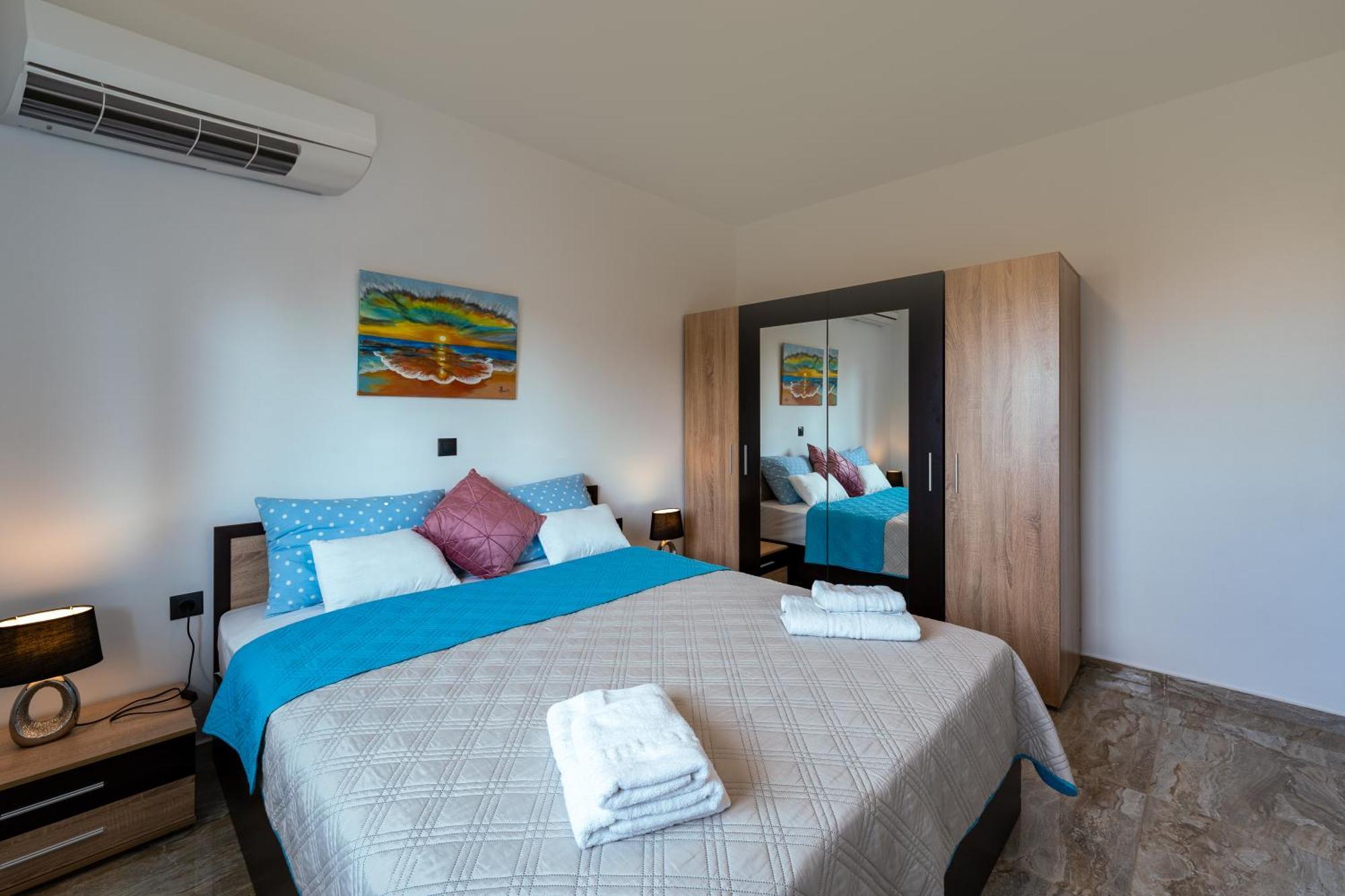 Sweet Luxury 5 *